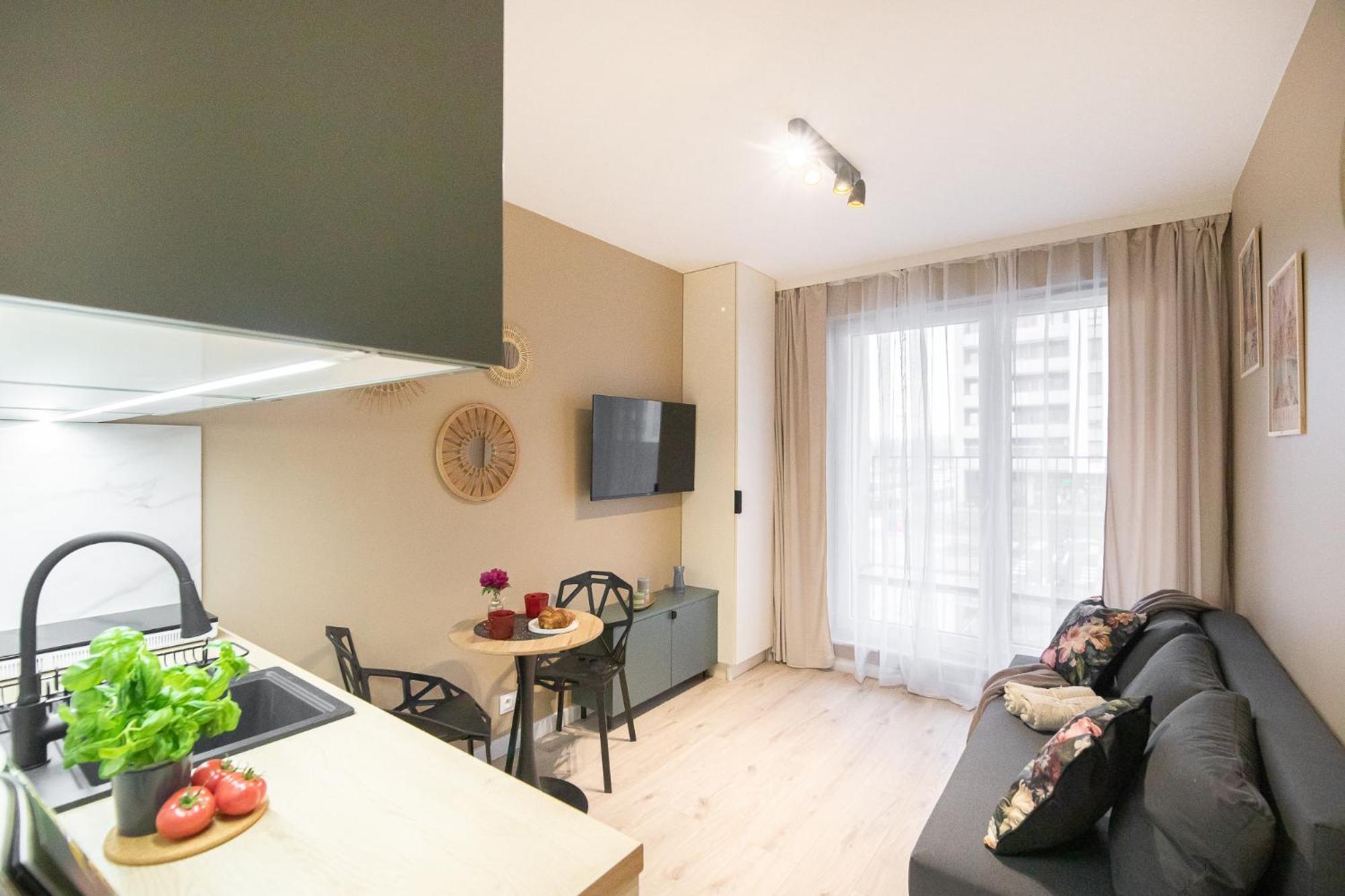 Ministudios Ursus Varsó Kültér fotó
